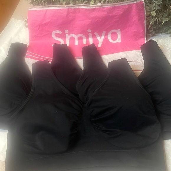 Pull on sports bra - Picture 2 of 8